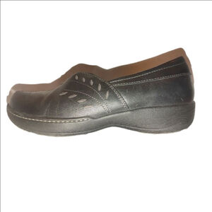 Dansko Abigail Leather Slip Resistant Flat Size 40
